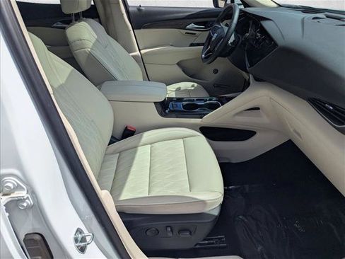 Used 2021 Buick Envision Avenir w/ Technology Package II FWD image 21