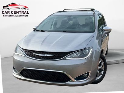 Used 2018 Chrysler Pacifica Limited