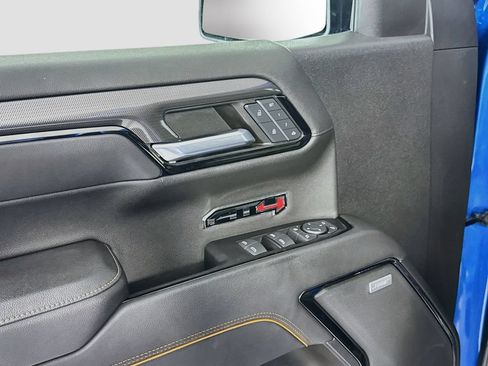 Used 2023 GMC Sierra 1500 AT4 w/ AT4 Premium Package AWD/4WD image 21