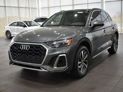 Used 2023 Audi Q5 2.0T Premium w/ Convenience Package image 7