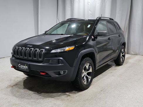 Used 2018 Jeep Cherokee Trailhawk w/ Comfort/Convenience Group image 6