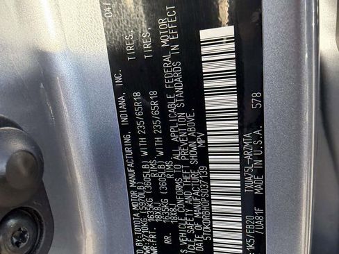 Used 2023 Toyota Highlander XLE AWD/4WD image 21