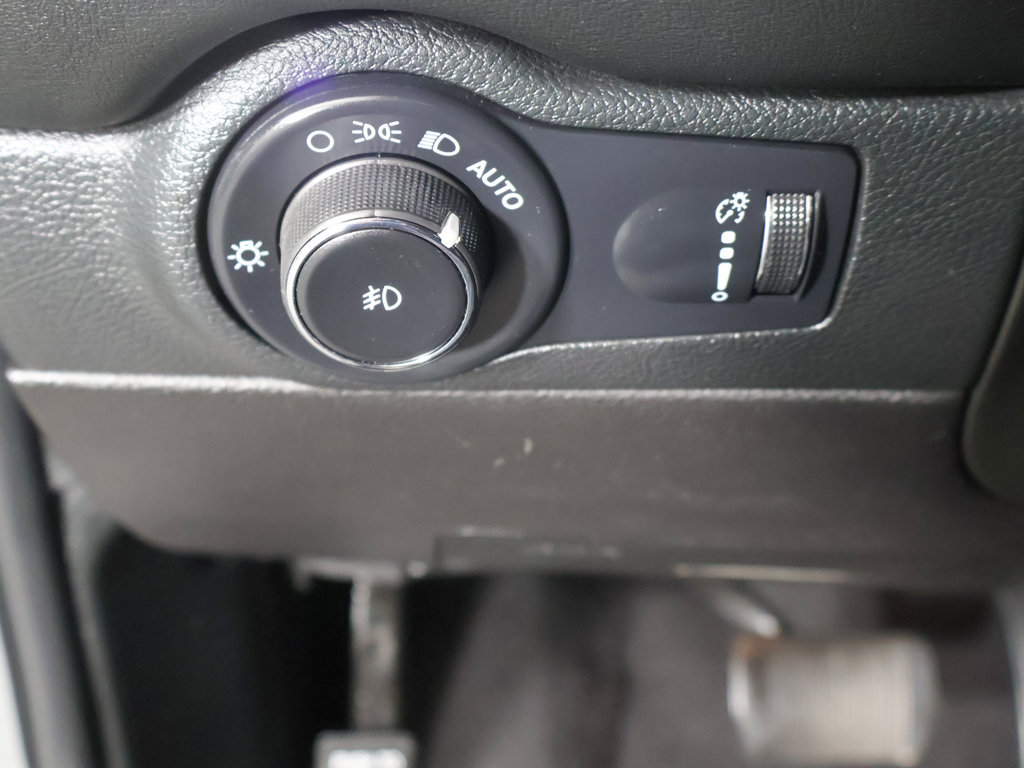 Used 2023 Dodge Durango GT AWD/4WD image 42