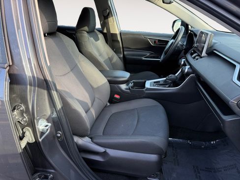 Used 2024 Toyota RAV4 LE image 19