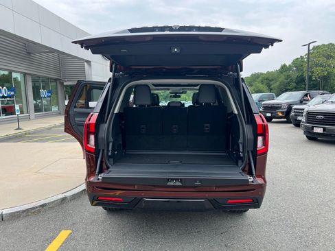 New 2027 Ford Expedition Platinum w/ Driver's Package AWD/4WD image 9