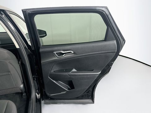 Used 2026 Kia Sportage LX FWD image 29