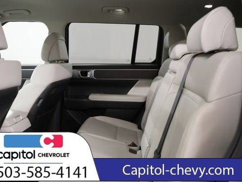 Used 2024 Hyundai Santa Fe SEL AWD/4WD image 30