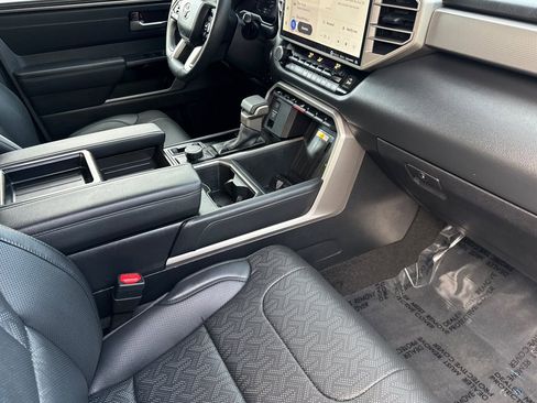 Used 2024 Toyota Tundra Limited image 14
