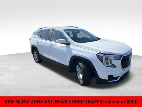 Used 2023 GMC Terrain SLE w/ Driver Convenience Package FWD image 7