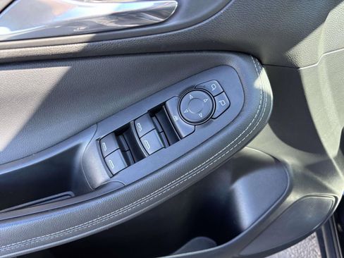 Used 2022 Buick Encore GX Preferred w/ Cold Weather Comfort Package image 15