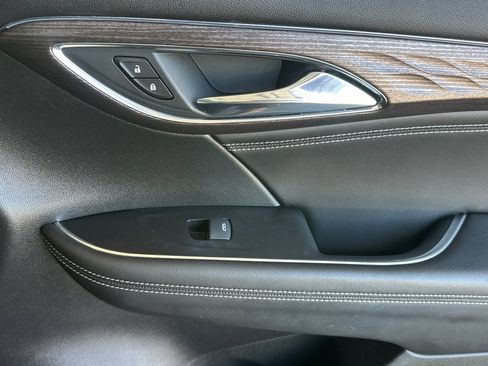 Used 2023 Buick Envision Avenir AWD/4WD image 20