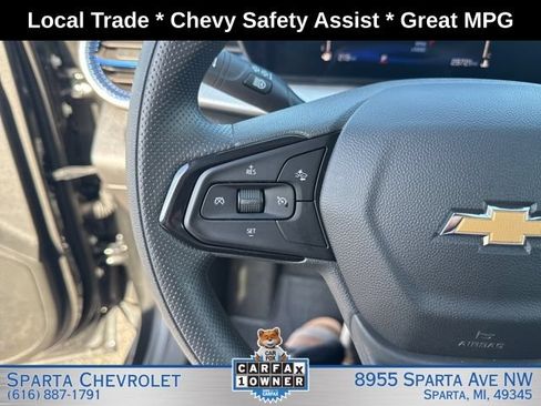 Used 2024 Chevrolet Trax LT FWD image 16