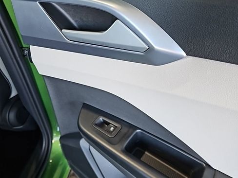 New 2026 Volkswagen Taos SE AWD/4WD image 16