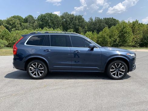 Used 2019 Volvo XC90 T5 Momentum w/ Protection Package Premier AWD/4WD image 5
