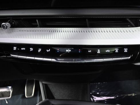 New 2026 Cadillac Optiq Sport 1 w/ LPO, Floor Liner Package AWD/4WD image 30