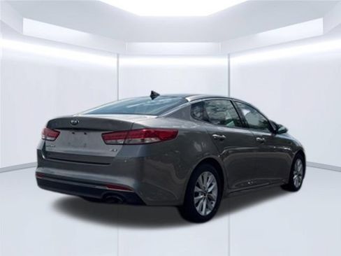 Used 2016 Kia Optima EX w/ Premium Package FWD image 5