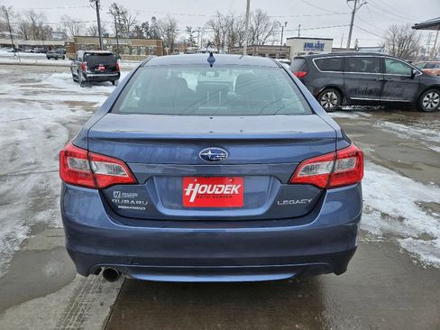 Used 2016 Subaru Legacy 2.5i Premium image 7