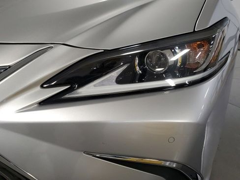 Used 2021 Lexus ES 350 w/ Premium Package image 28