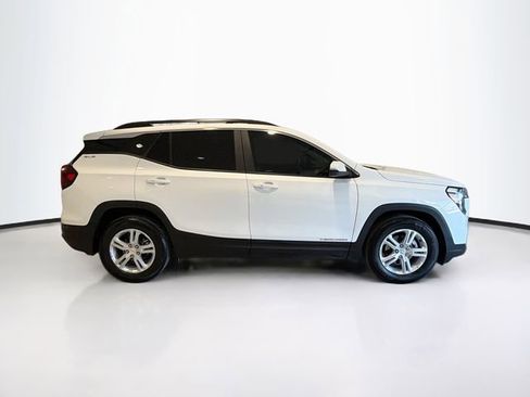 Certified 2024 GMC Terrain SLE w/ Driver Convenience Package image 8