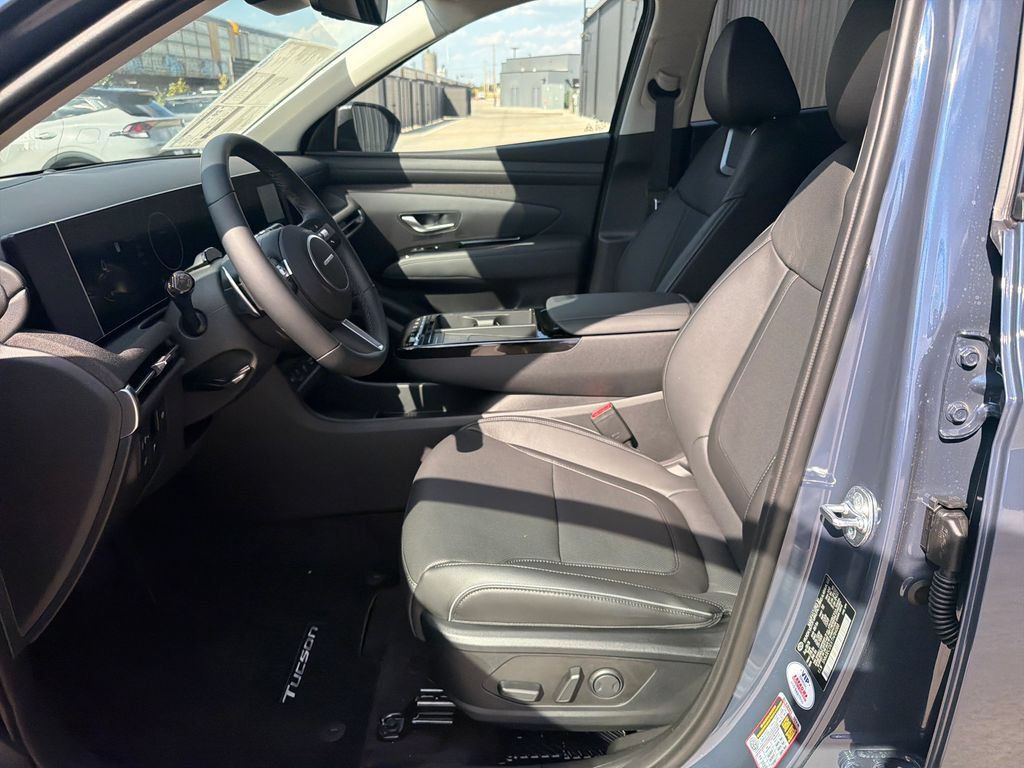 New 2026 Hyundai Tucson Limited AWD/4WD image 13