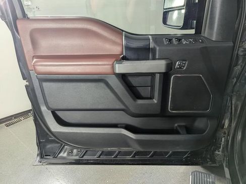 Used 2020 Ford F450 Platinum w/ FX4 Off-Road Package AWD/4WD image 8