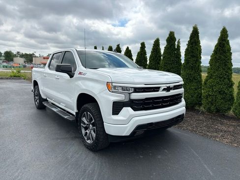 Used 2024 Chevrolet Silverado 1500 RST AWD/4WD image 2