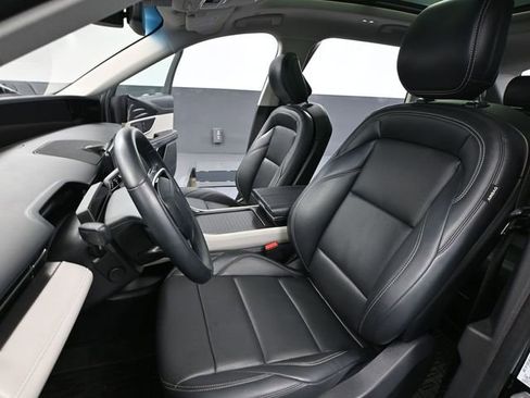 Used 2024 Lincoln Nautilus Premier w/ Equipment Group 102A image 27