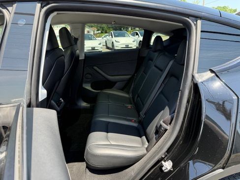 Used 2023 Tesla Model Y Long Range AWD/4WD image 12
