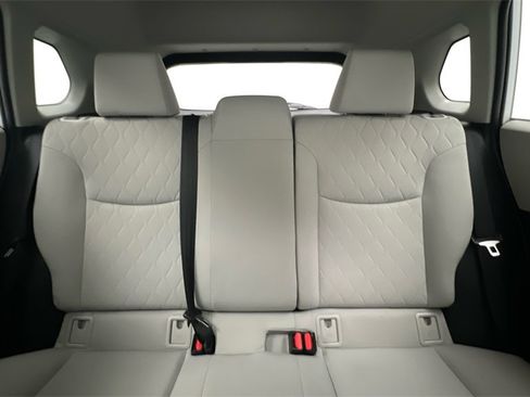 Certified 2022 Toyota Corolla Cross LE image 15