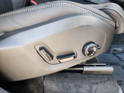 New 2026 Volvo XC90 B6 Ultra w/ Lounge Package image 21