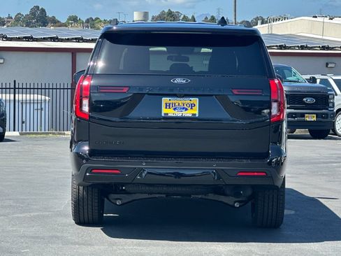 New 2026 Ford Expedition Platinum w/ Stealth Appearance Package AWD/4WD image 5