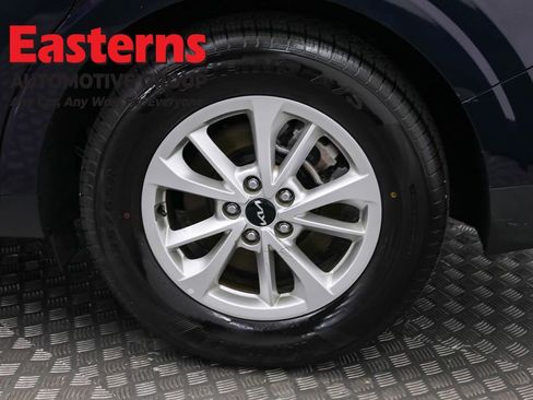 Used 2024 Kia Carnival LX image 35