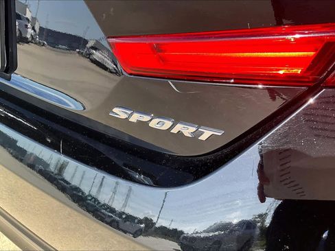 Used 2020 Honda Accord Sport image 9