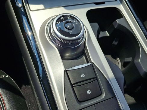 Used 2023 Ford Explorer ST-Line AWD/4WD image 19