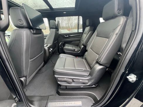 Used 2023 GMC Yukon XL Denali image 20