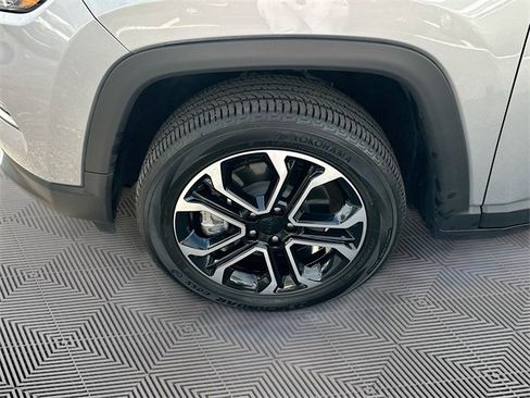 Certified 2023 Jeep Compass Limited w/ Sun and Sound Group image 28