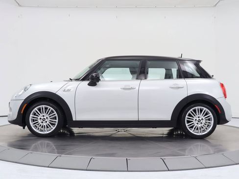 Used 2015 MINI Cooper S image 2