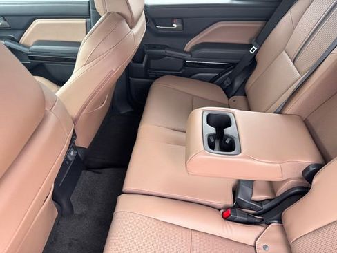 New 2026 Toyota 4Runner Limited AWD/4WD image 21