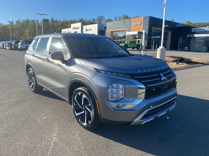 Used 2023 Mitsubishi Outlander SE