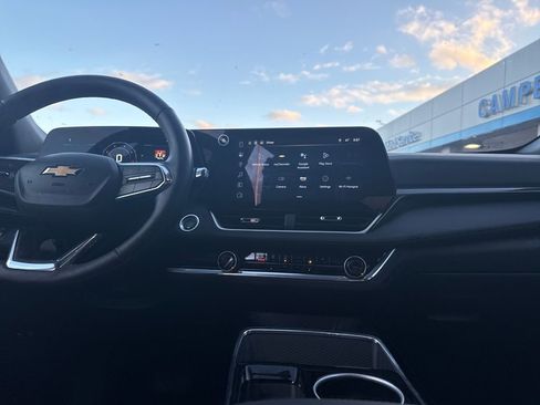 Used 2025 Chevrolet Equinox LT image 15