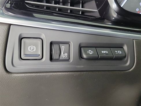 Certified 2024 Cadillac XT6 Premium Luxury w/ Technology Package image 32