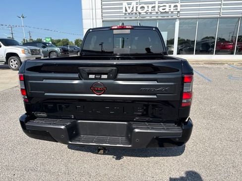 Used 2025 Nissan Frontier PRO-4X AWD/4WD image 10