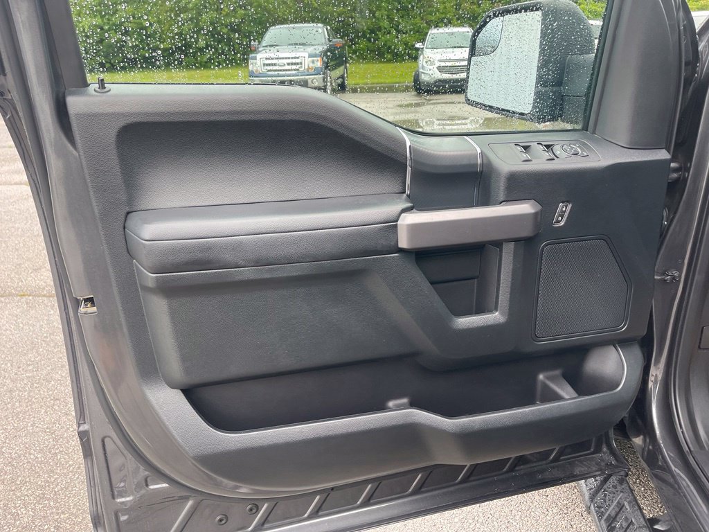 Used 2020 Ford F150 XLT w/ Equipment Group 302A Luxury AWD/4WD image 14
