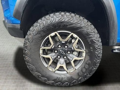 Used 2024 Chevrolet Colorado ZR2 w/ ZR2 Convenience Package III AWD/4WD image 29