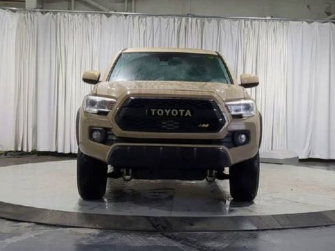Used 2019 Toyota Tacoma SR5 image 3