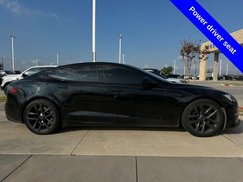 Used 2021 Tesla Model S Plaid image 18