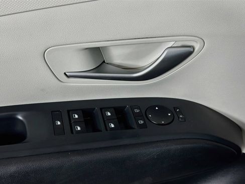Used 2025 Hyundai Tucson SEL AWD/4WD image 17