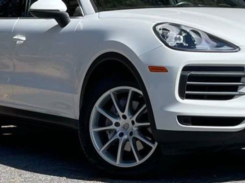 Used 2019 Porsche Cayenne AWD/4WD image 10