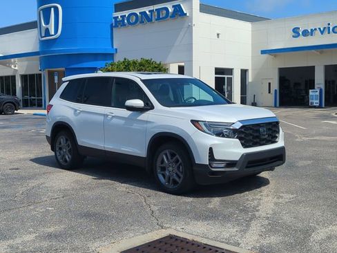 Certified 2023 Honda Passport EX-L image 2