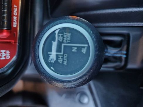 Used 2022 Jeep Wrangler Unlimited Rubicon 4xe AWD/4WD image 22